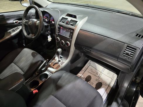 Used 2013 Toyota Corolla S Special Edition image 35
