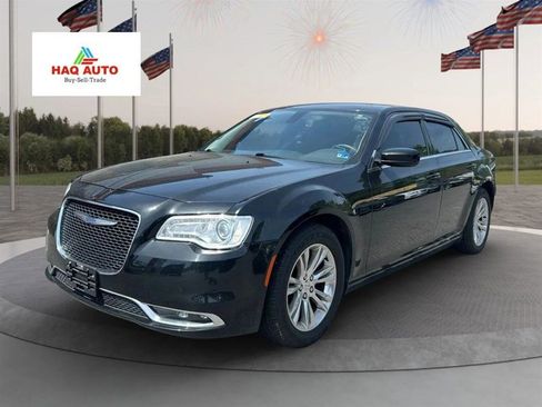 Used 2020 Chrysler 300 Touring w/ Driver Convenience Group image 1
