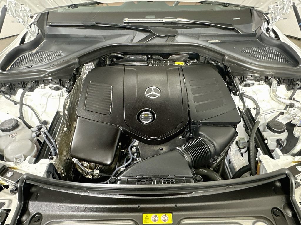 Used 2023 Mercedes-Benz GLC 300 4MATIC w/ Pinnacle Trim Package image 10
