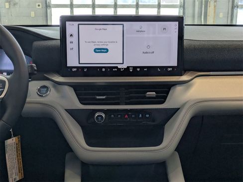 New 2026 Ford Explorer Active w/ Active Comfort Package image 13