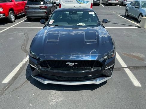 Used 2021 Ford Mustang GT RWD image 2