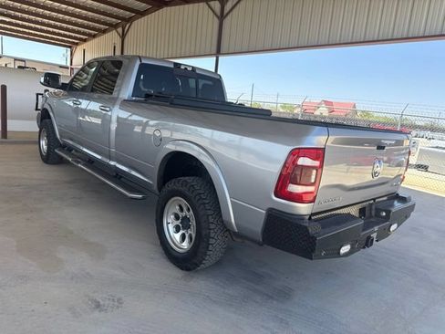 Used 2022 RAM 3500 Laramie AWD/4WD image 6