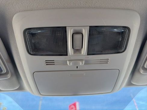 Used 2014 Subaru Forester 2.5i Premium w/ All-Weather Package image 29