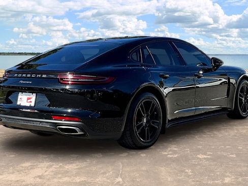 Used 2019 Porsche Panamera RWD image 4