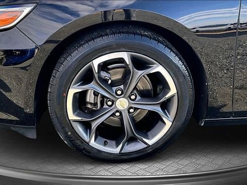 Used 2023 Chevrolet Malibu LT image 30