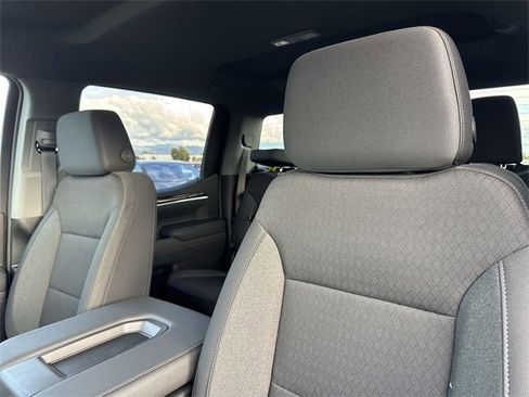 New 2026 GMC Sierra 1500 Elevation image 23