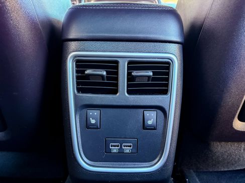 Used 2022 Dodge Charger R/T w/ Plus Group RWD image 29