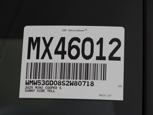 Certified 2025 MINI Cooper S image 24