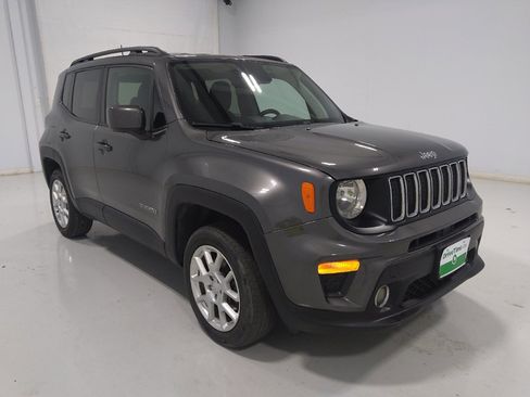 Used 2020 Jeep Renegade Latitude AWD/4WD image 13