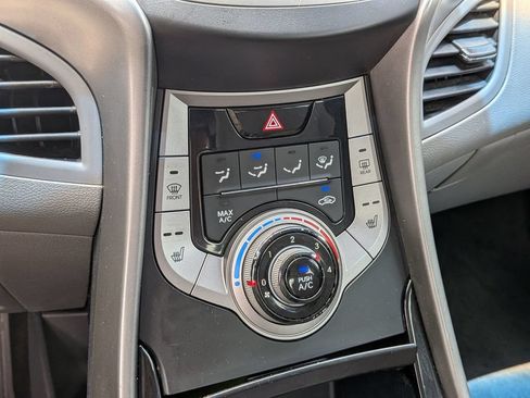 Used 2013 Hyundai Elantra GLS w/ Preferred Pkg FWD image 20