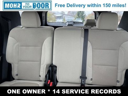 Used 2022 Chevrolet Traverse LS image 25