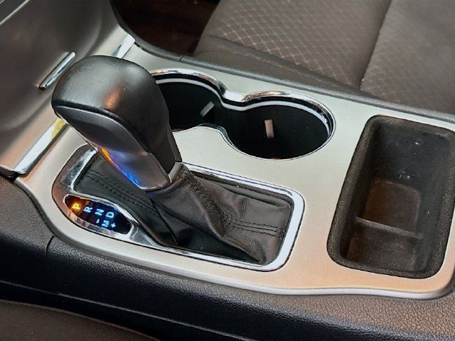 Used 2018 Jeep Grand Cherokee Laredo AWD/4WD image 16