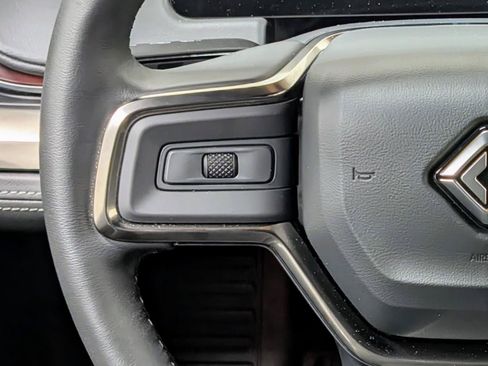 Used 2025 Rivian R1S Adventure AWD/4WD image 42