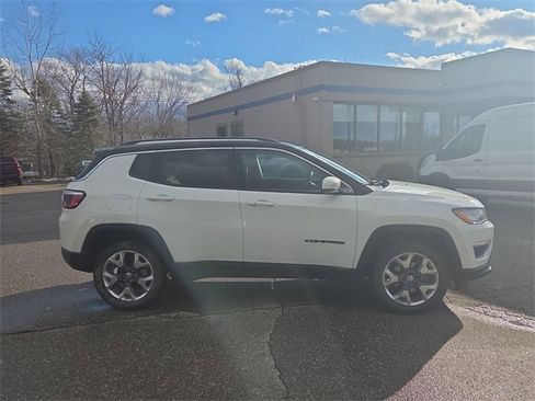 Used 2021 Jeep Compass Limited image 4