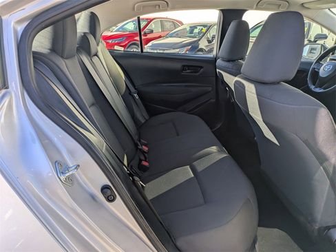 Used 2023 Toyota Corolla LE image 31