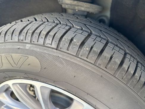 Used 2023 Buick Enclave Premium image 25