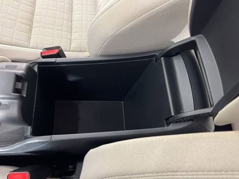 Used 2023 Honda HR-V LX image 31