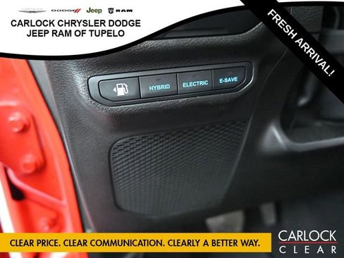 Used 2022 Jeep Wrangler Sahara image 16