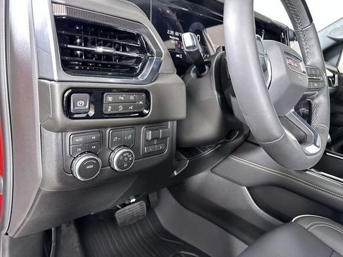 New 2026 GMC Yukon XL Elevation AWD/4WD image 18