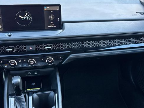 Used 2025 Honda Accord Sport image 28