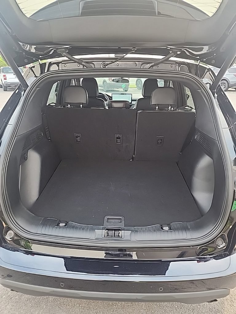 Used 2023 Ford Escape ST-Line w/ Tech Pack #1 AWD/4WD image 12