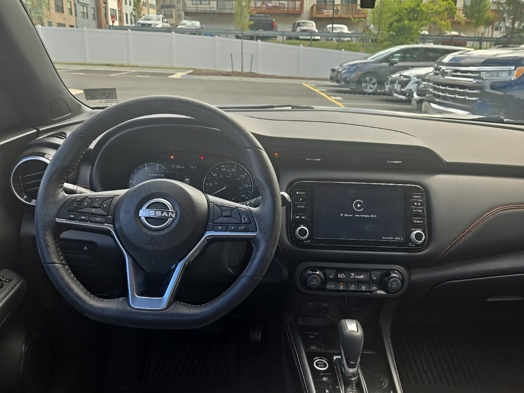 Used 2024 Nissan Kicks SR w/ SR Premium Package FWD image 14
