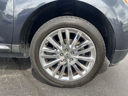 Used 2013 Lincoln MKX AWD image 22