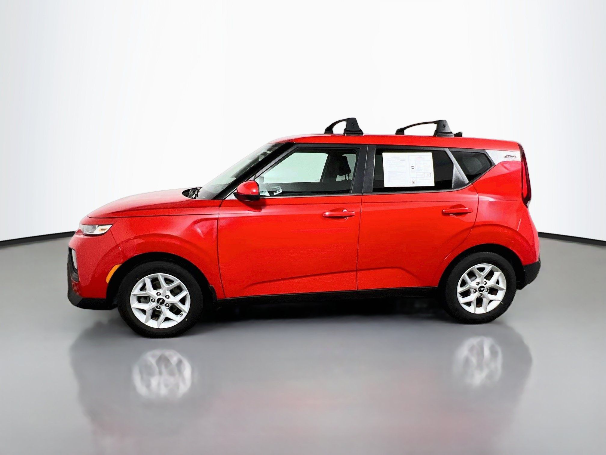 Used 2022 Kia Soul LX w/ Technology Package FWD image 9