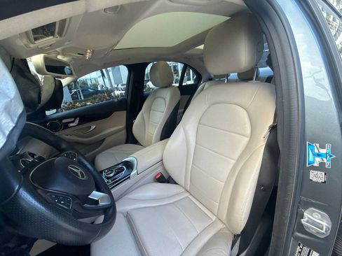 Used 2017 Mercedes-Benz C 300 Sedan image 2