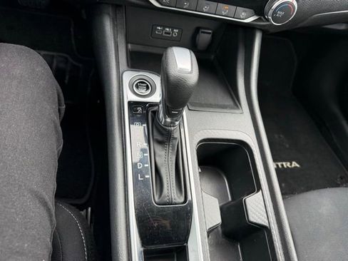 Used 2023 Nissan Sentra SV image 17