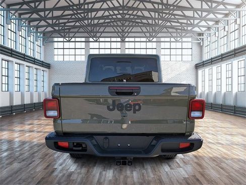 New 2025 Jeep Gladiator Sport image 5