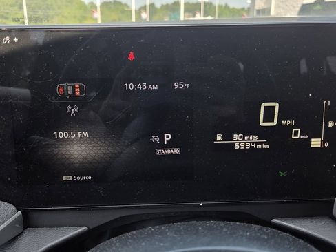 Used 2026 Nissan Kicks SV FWD image 22