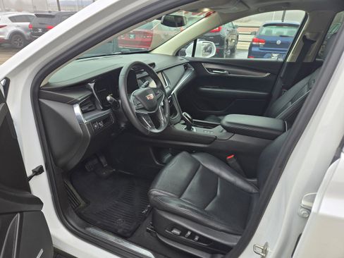 Used 2018 Cadillac XT5 Luxury image 4