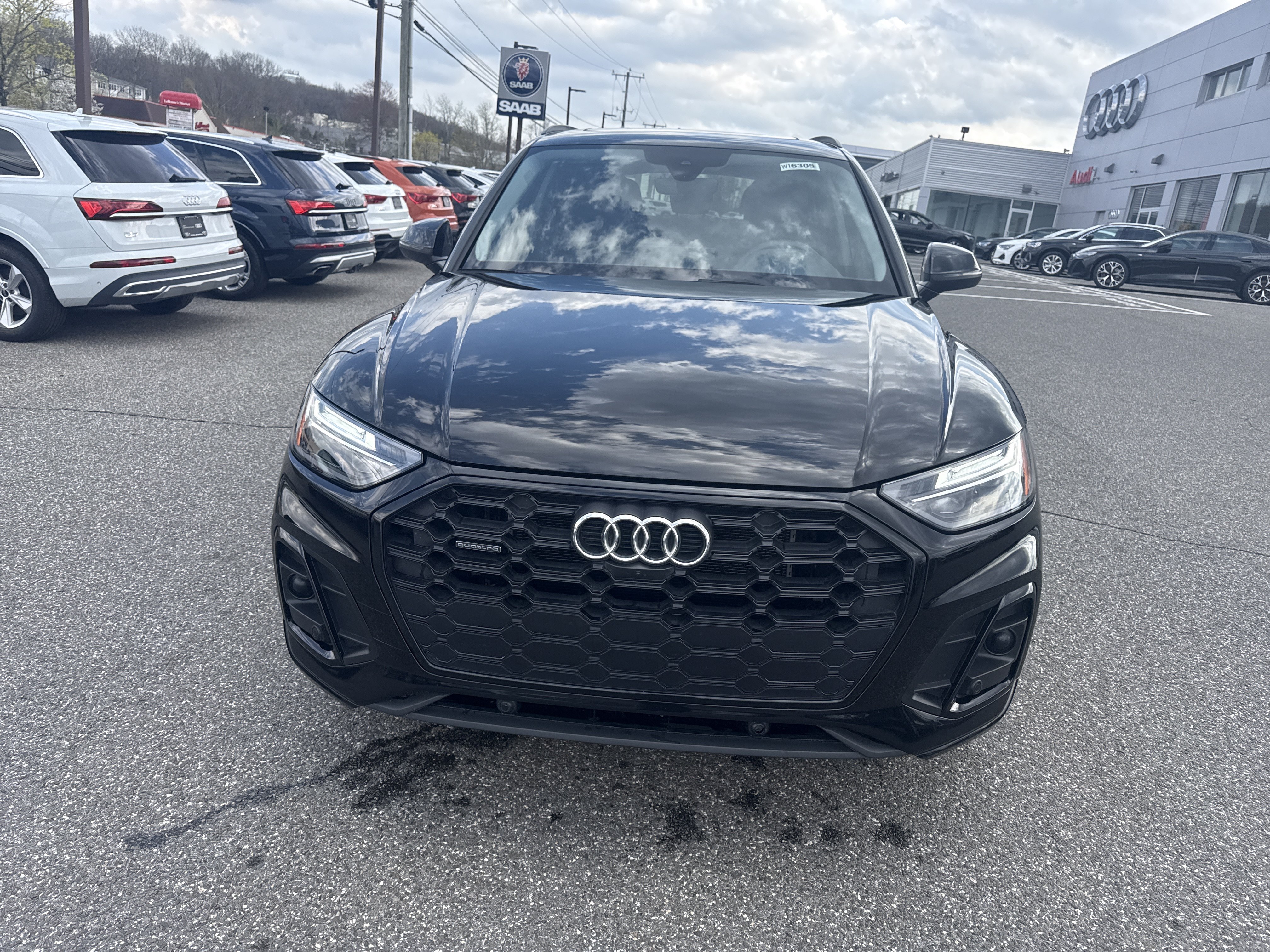 Certified 2023 Audi Q5 e Premium Plus w/ Premium Plus Package AWD/4WD image 2