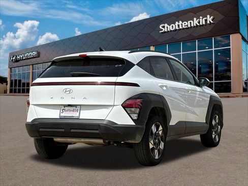 Certified 2025 Hyundai Kona SEL image 5