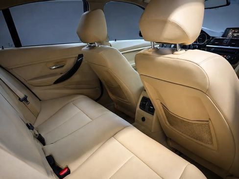 Used 2015 BMW 328i Sedan RWD image 4
