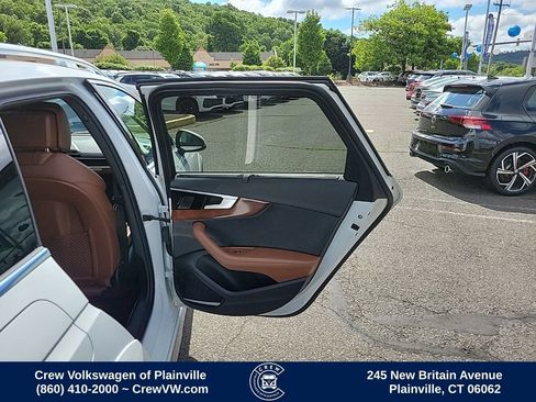 Used 2023 Audi A4 2.0T allroad Premium Plus AWD/4WD image 43
