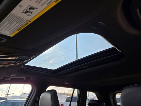 New 2025 Jeep Grand Cherokee Altitude image 25