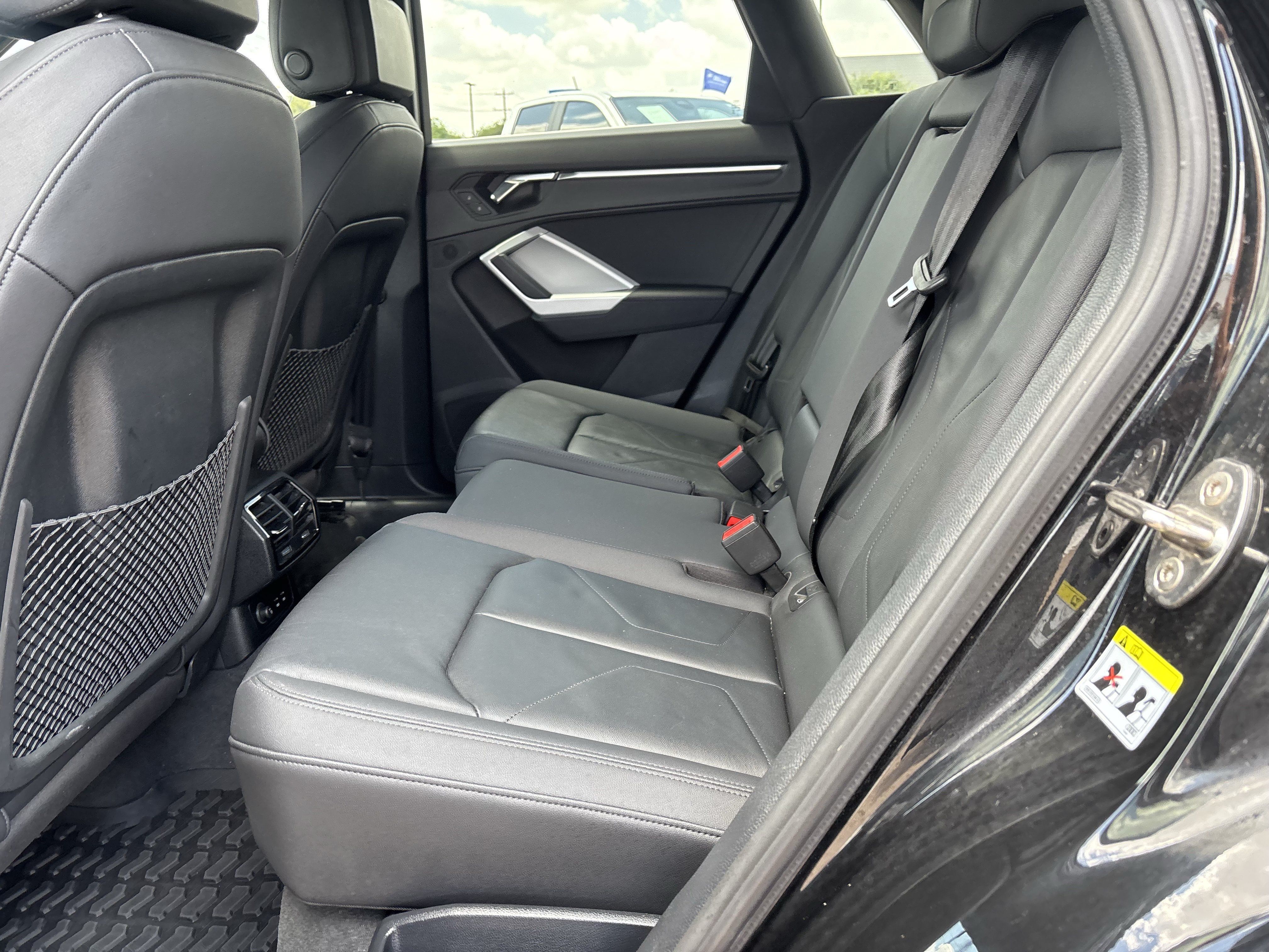 Used 2022 Audi Q3 2.0T Premium Plus w/ Premium Plus Package AWD/4WD image 14