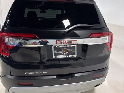 Used 2023 GMC Acadia SLE image 4