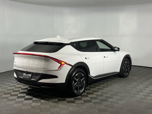 Used 2025 Kia EV6 Light w/ Light LR Technology Package image 7