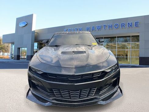 Used 2023 Chevrolet Camaro SS RWD image 2