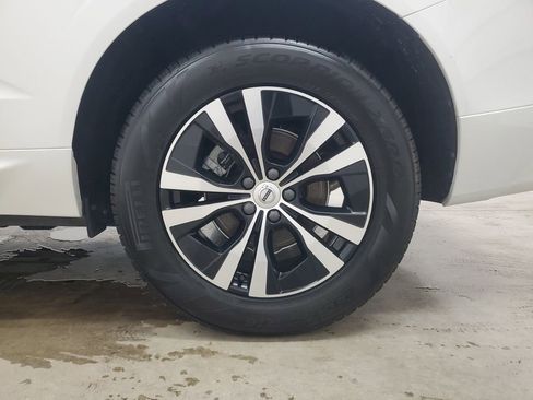 New 2025 Volvo XC60 B5 Core w/ Protection Package Premier image 12