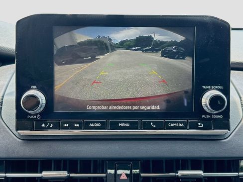 Used 2024 Mitsubishi Outlander ES FWD image 15