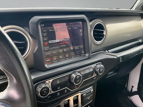 Used 2019 Jeep Wrangler Rubicon AWD/4WD image 9