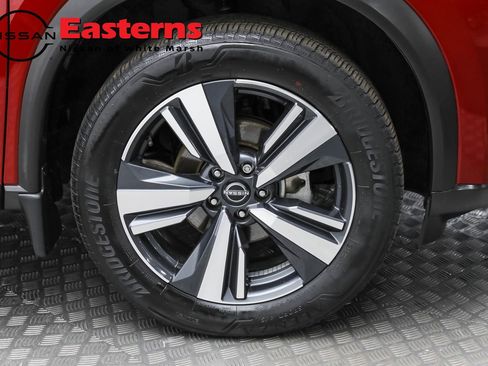 Used 2023 Nissan Rogue SL FWD image 32