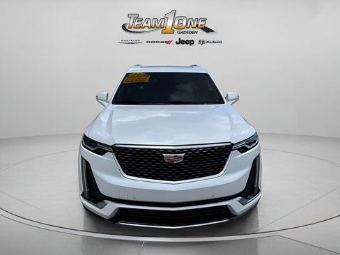 Used 2024 Cadillac XT6 Premium Luxury FWD image 2