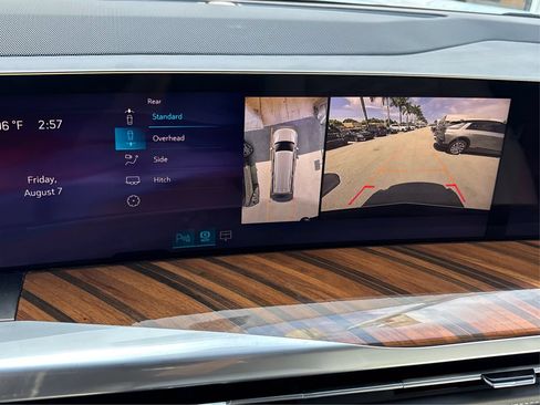 New 2026 Cadillac Escalade ESV Platinum Sport AWD/4WD image 25