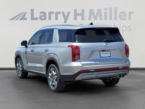 New 2025 Hyundai Palisade SEL image 3