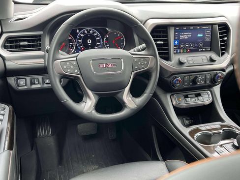 Certified 2021 GMC Acadia AT4 w/ Technology Package AWD/4WD image 12